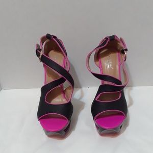 Black and Hot pink platform heels size 9